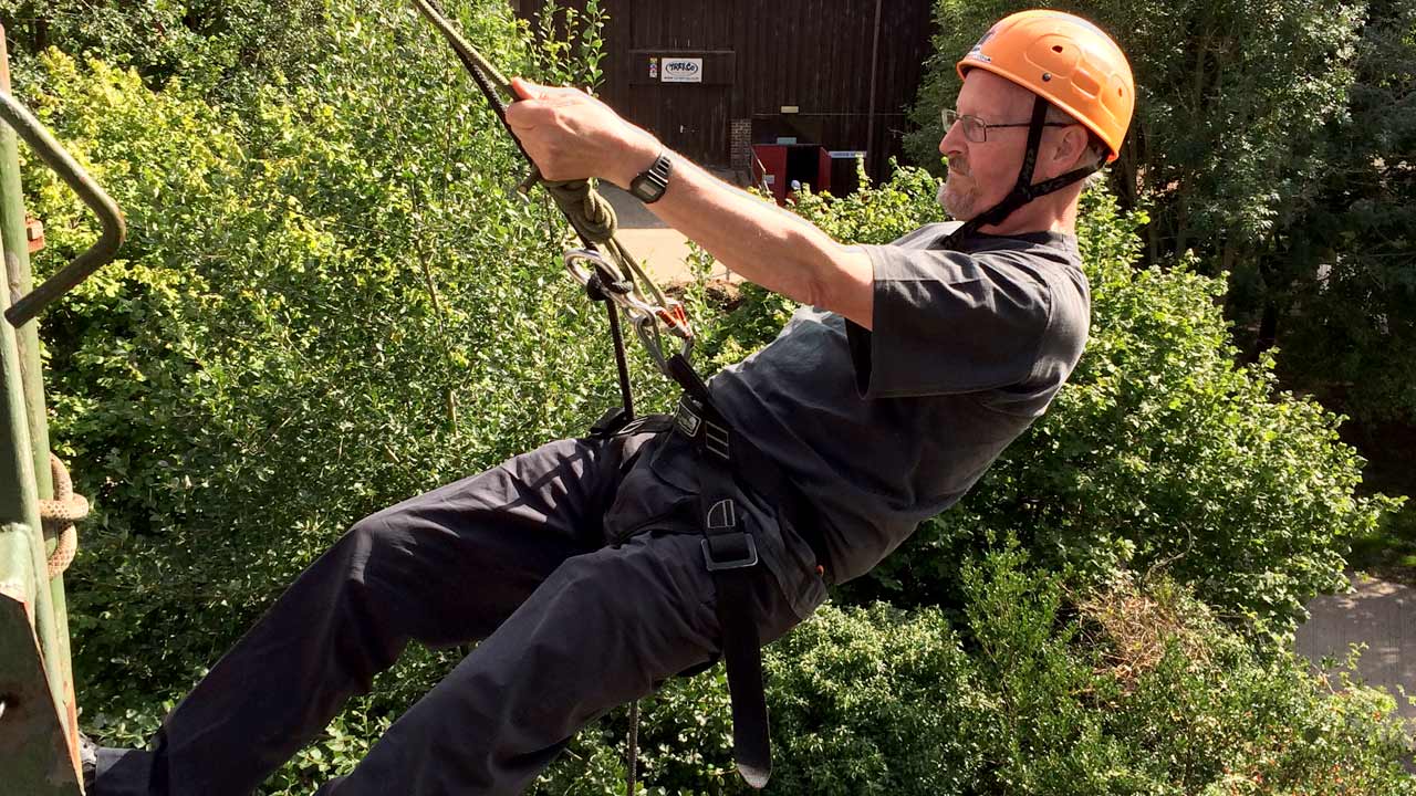 corporate abseil team building sussex kent