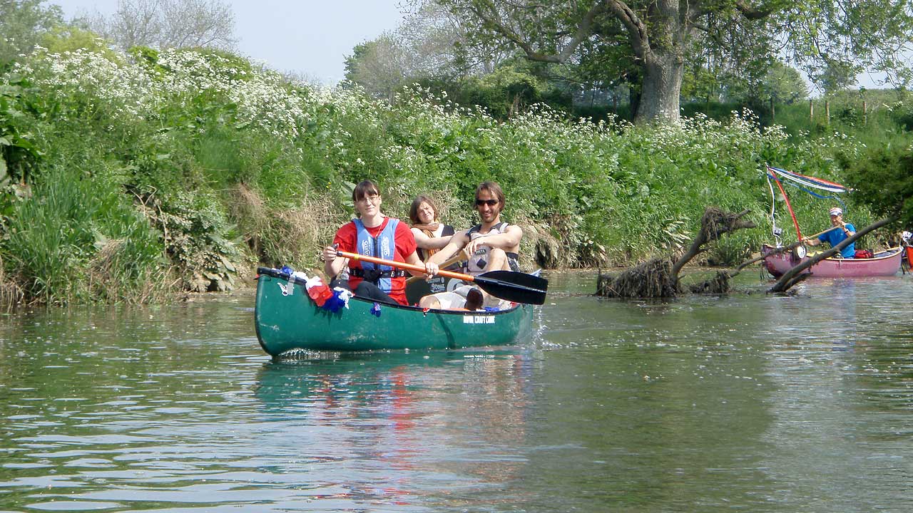 canoeing corporate team building sussex kent