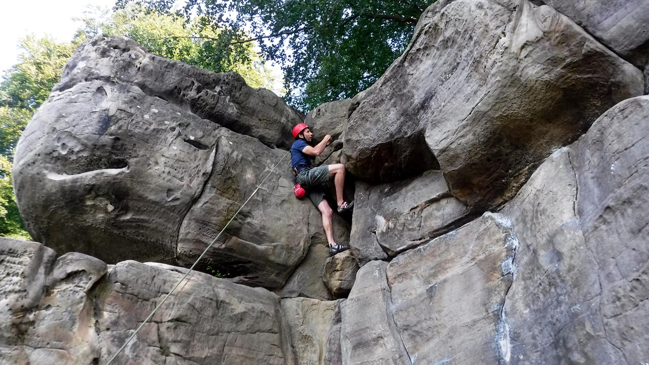 adult rock climbing club