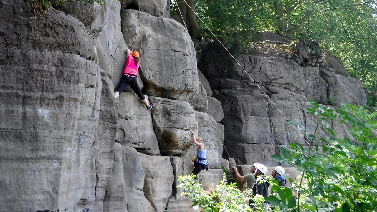 rock climbing introduction course