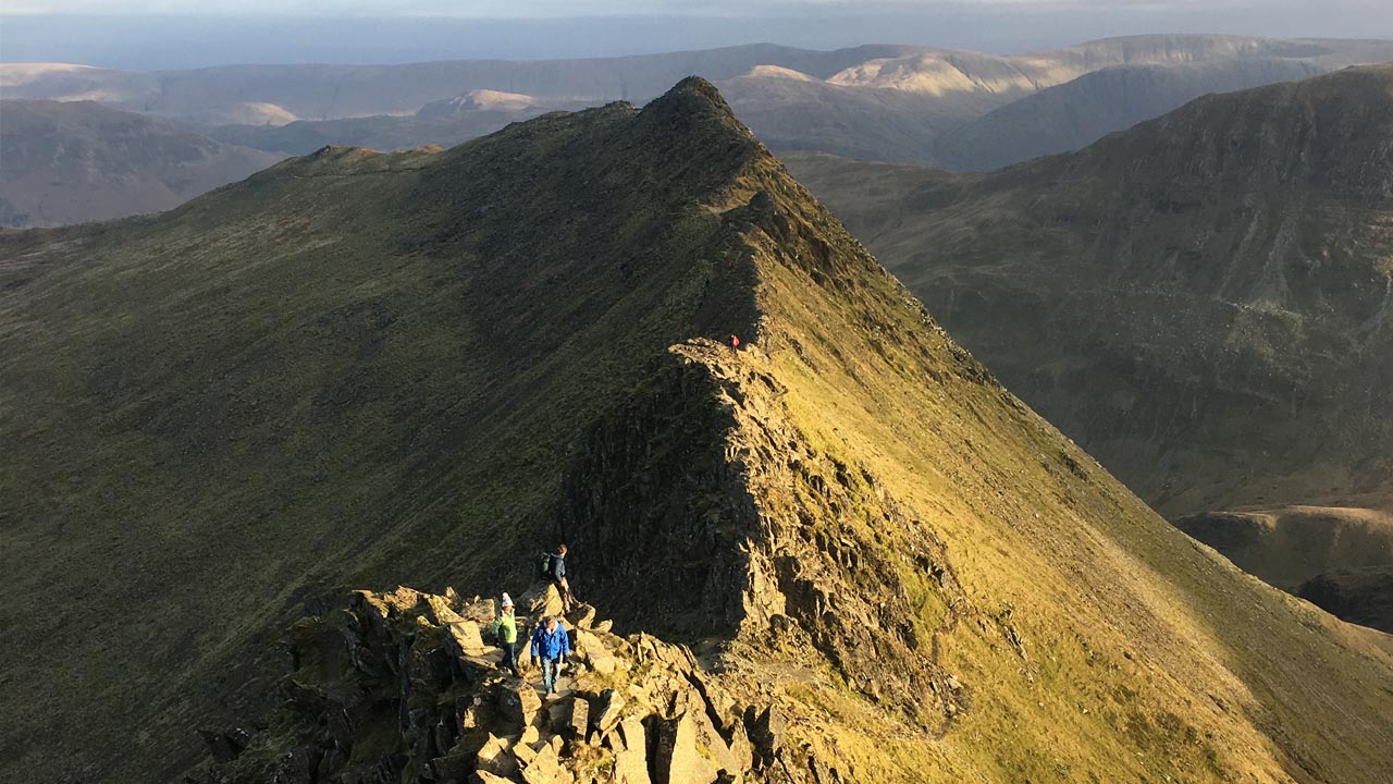 team building mountain scrambling days