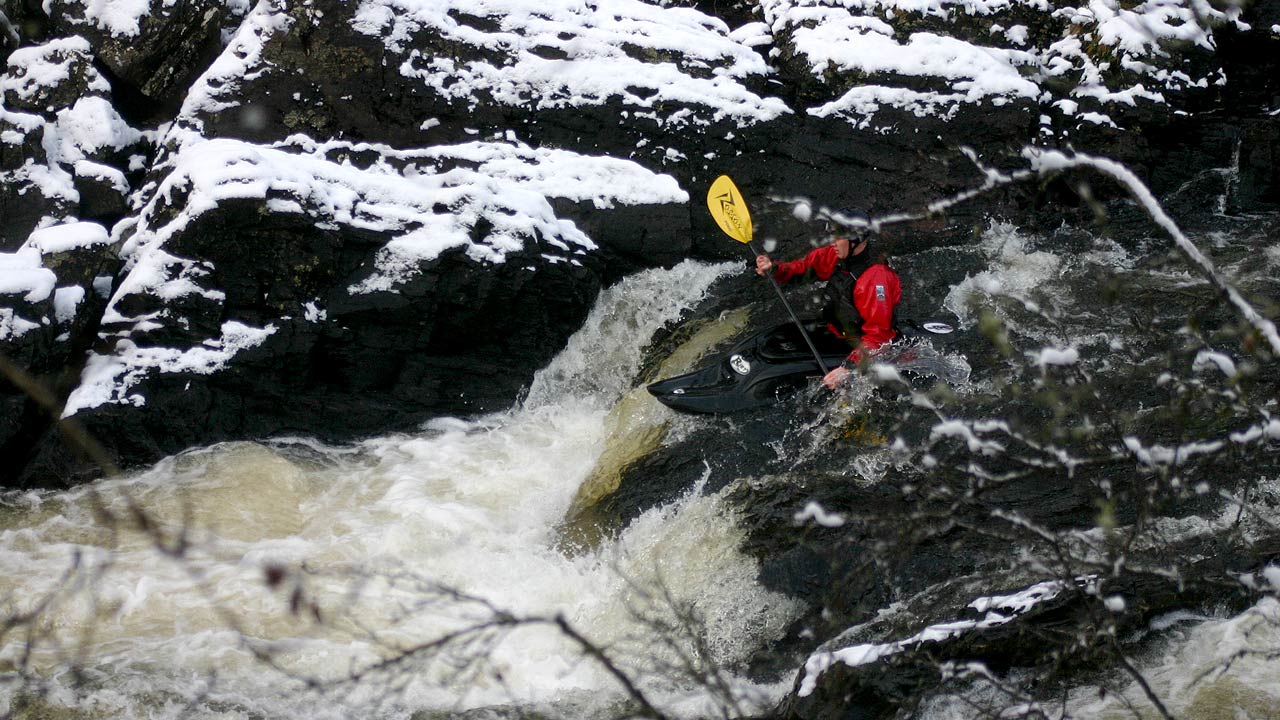 kayaking canoeing courses holidays