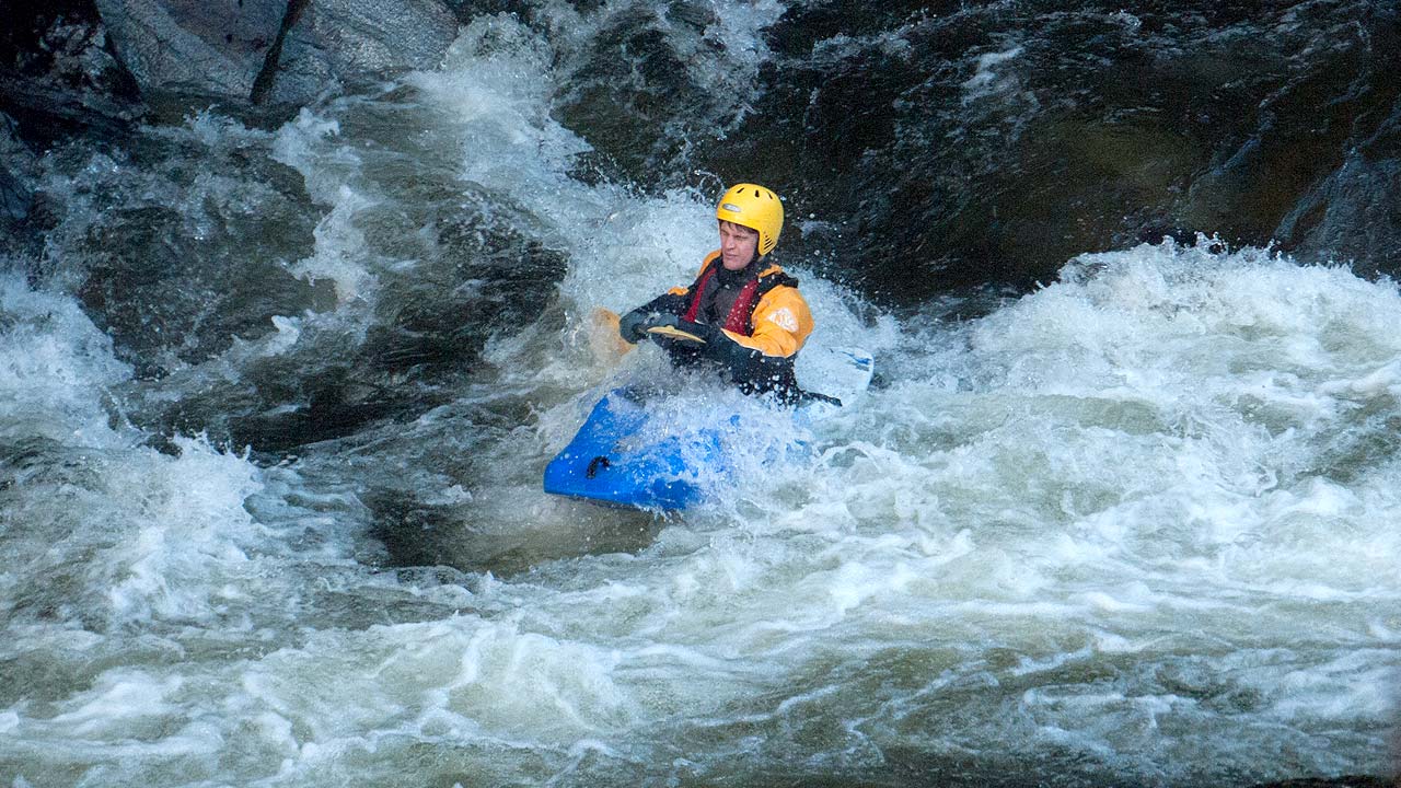 introduction white water kayaking course