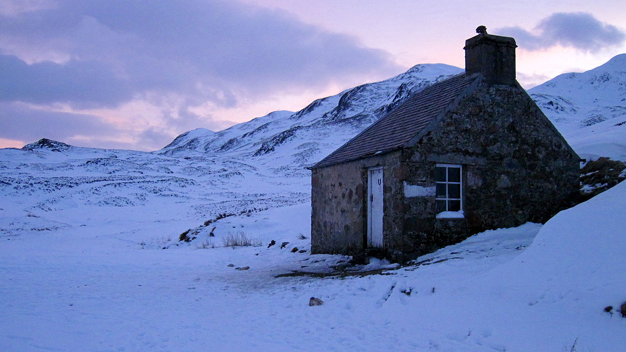 scotish winter mountaineering course